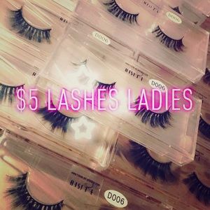 False Natural Eyelashes!